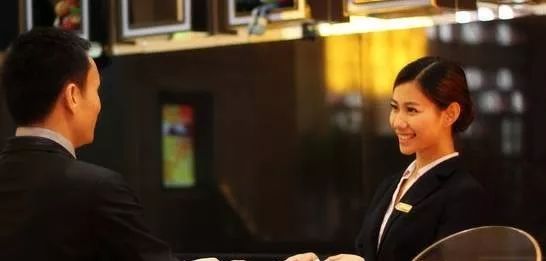 餐飲酒店服務禮儀180項 全面提升專業服務水平